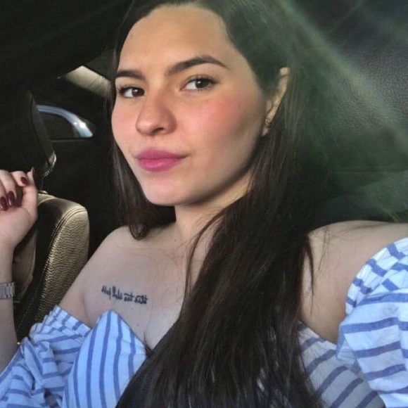 Meet your Posher, Roxana - Picture 1 of 1